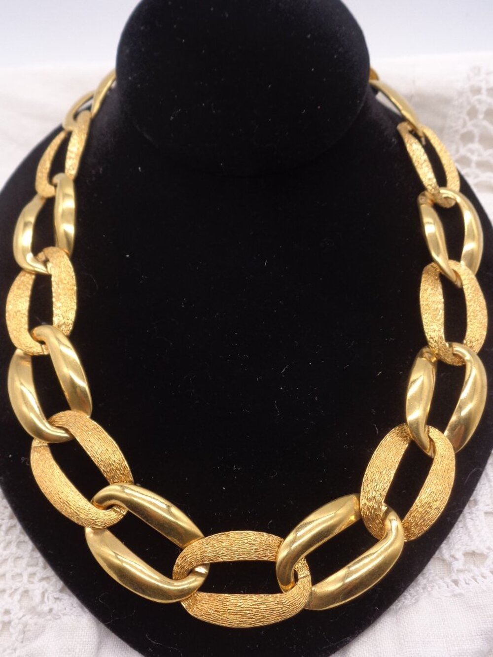 Vintage NAPIER Chunky GOLD TONE Alternating LINK NECKLACE